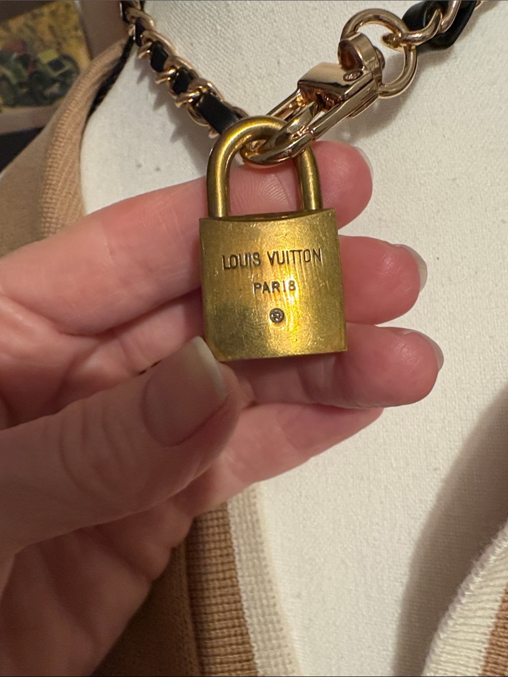 AUTHENTIC LV PADLOCK w/unbranded 16” gold tone/black leather weave chain - Picture 5 of 7